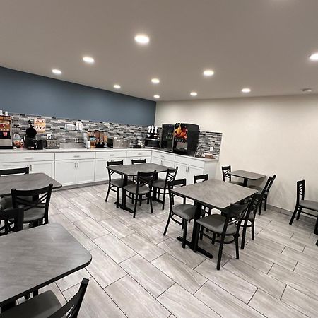 Super 8 By Wyndham Grand Island Ξενοδοχείο Εξωτερικό φωτογραφία
