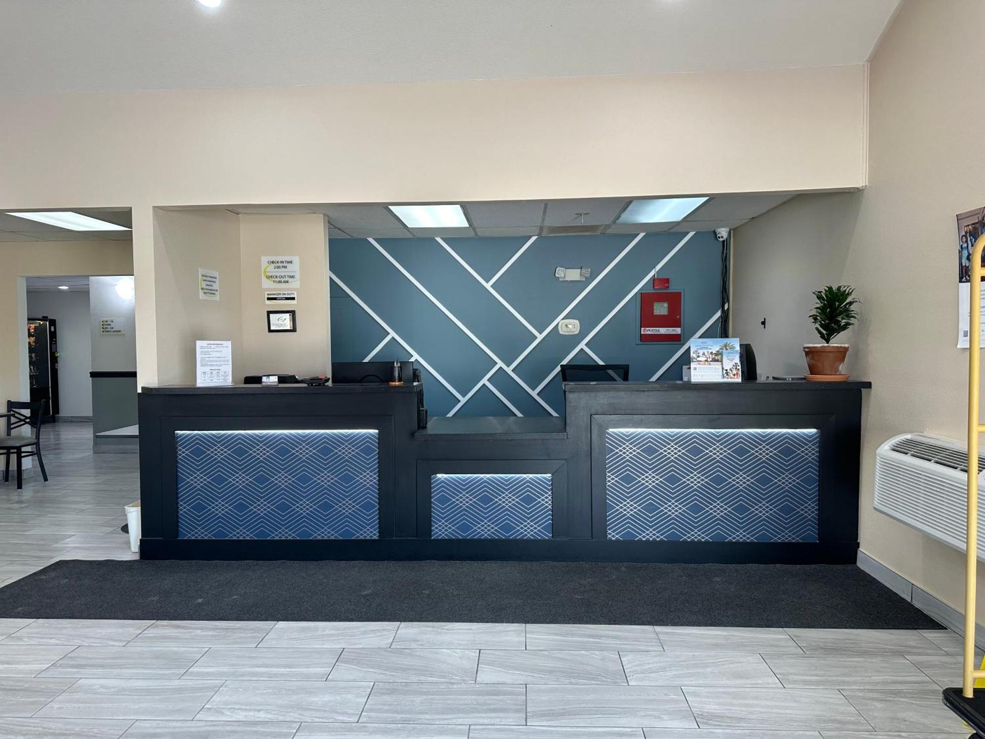 Super 8 By Wyndham Grand Island Ξενοδοχείο Εξωτερικό φωτογραφία