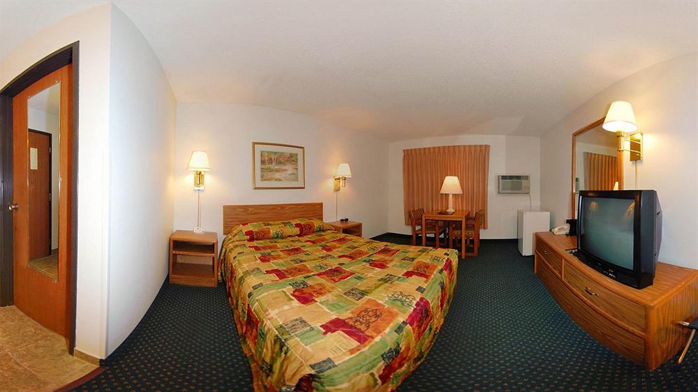 Super 8 By Wyndham Grand Island Ξενοδοχείο Εξωτερικό φωτογραφία