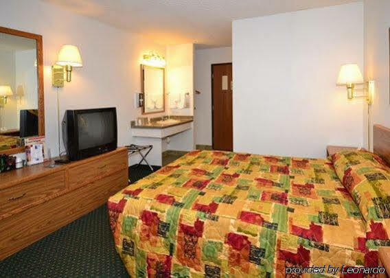 Super 8 By Wyndham Grand Island Ξενοδοχείο Εξωτερικό φωτογραφία